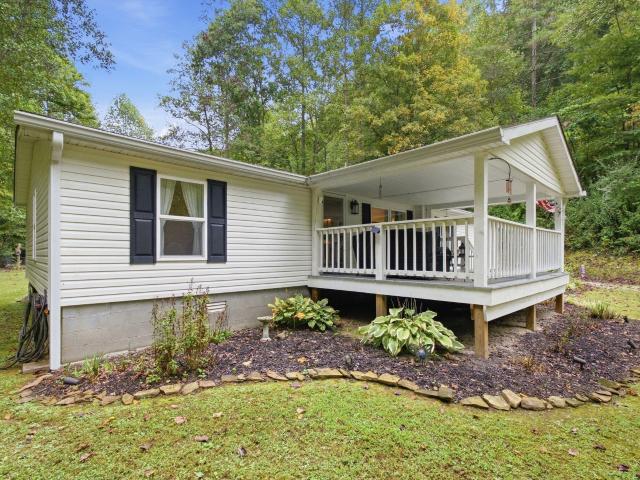 5564 Right Fork Of Maces Creek Road