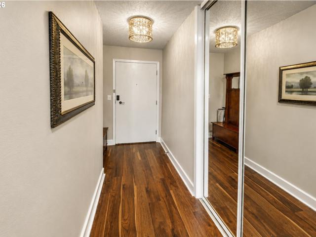 5565 e evergreen blvd # 3402