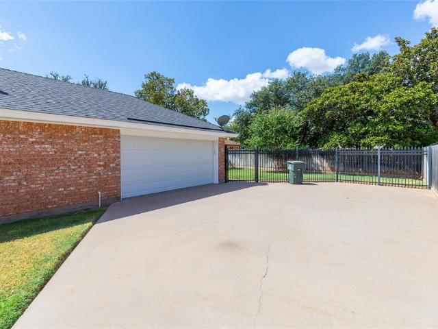 5566 Chimney Rock Road