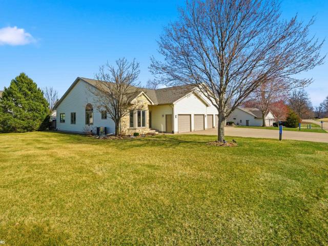 5569 Oak Hills Drive