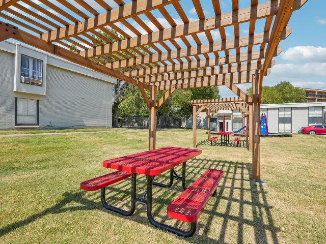 5560 Medical Center Apartments 2 Bedroom Apartment for Rent at 5560 N Portland Ave, Oklahoma City, OK 73112