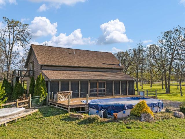 5560 Private Road 8072