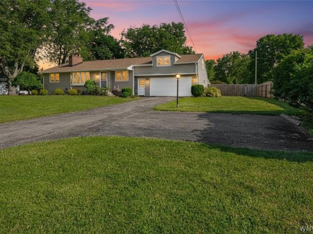 5561 Ridge Road