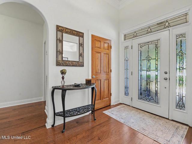 5562 E Diamondhead Drive