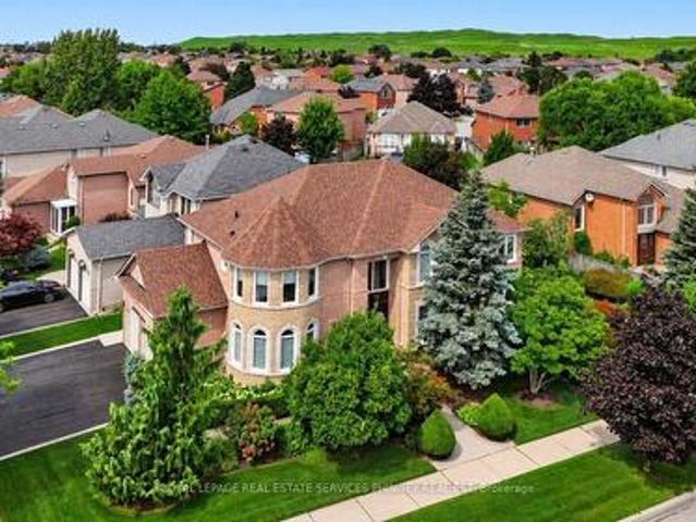 5563 Whitehorn Avenue, Mississauga, ON, L5V 2E2 house for sale | Listing ID W13771 | Royal LePage
