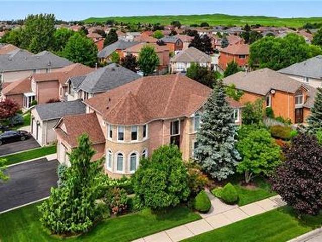 5563 Whitehorn Avenue, Mississauga, ON, L5V 2E2 house for sale | Listing ID 40861 | Royal LePage