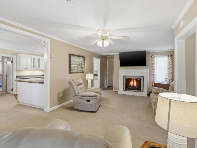 556 Club Drive