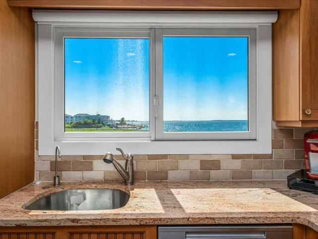 556 Dune Rd, Westhampton, NY 11978 | MLS #934151