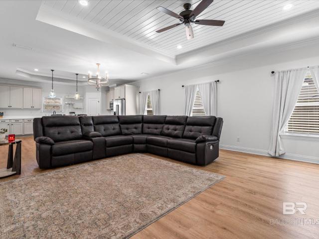 556 shady oak drive