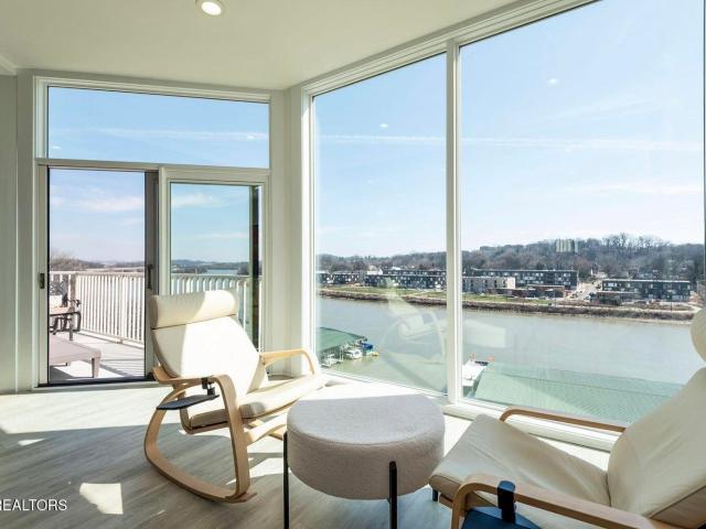 556 Riverfront Way