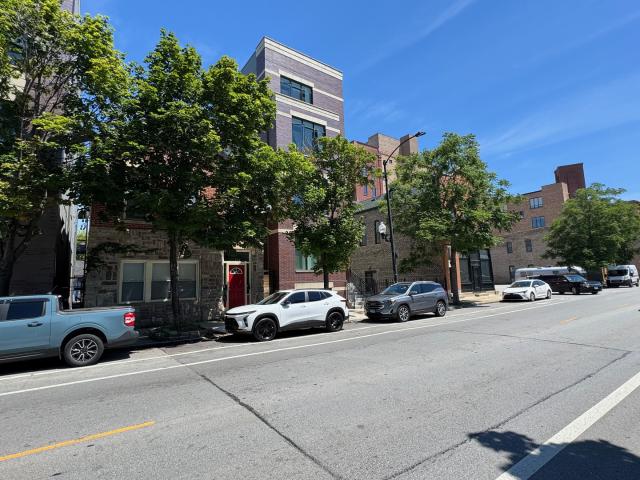 556 W 18th Street