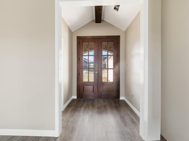 556 Valley Oak Drive