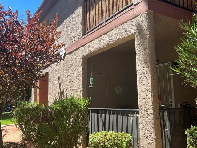 5576 W Rochelle Avenue 25B