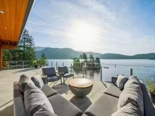 5577 Indian River Drive, North Vancouver, BC, V7G 2T7 Luxury.
