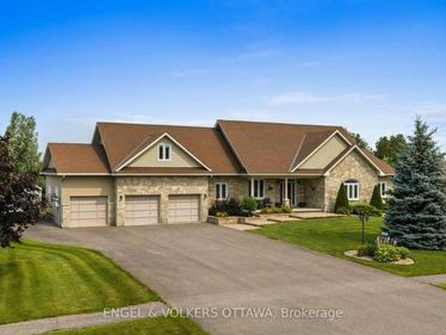5579 Lombardy Drive, Ottawa, ON, K0A 2W0 house for sale | Listing ID X13572 | Royal LePage