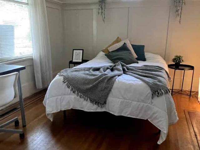 5570 Balaclava St, Vancouver Student Apartments | Amber