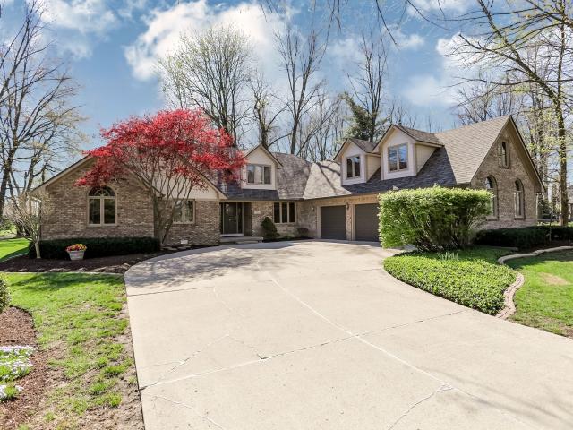 5571 N Red Oak Drive