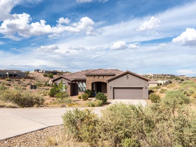 5572 Barranca Overlook Court NE