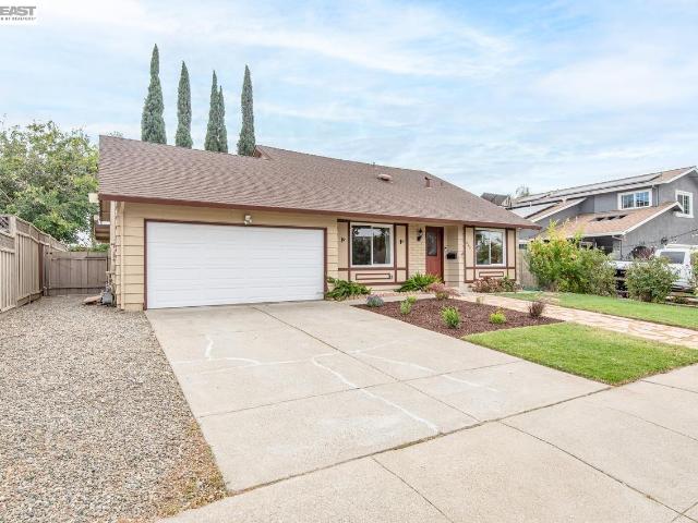 557 Alameda Dr
