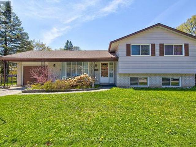 557 Glen Manor Boulevard, Waterloo, ON, N2L 4T7 house for sale | Listing ID X13093 | Royal LePage