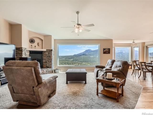 557 Highpoint Circle