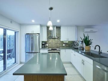 557 Rue St André, H7G 3A2, H7G 3A2, Laval