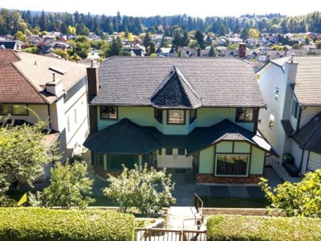 557 Tempe Crescent, North Vancouver, BC, V7N 1E7 house for sale | Listing ID R3166 | Royal LePage