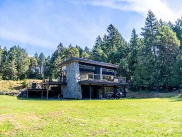 5582 Hooson Road, Pender Island, BC, V0N 2M1 house for sale | Listing ID R3110 | Royal LePage