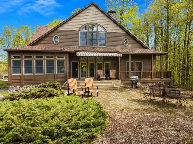 5582 Troon North