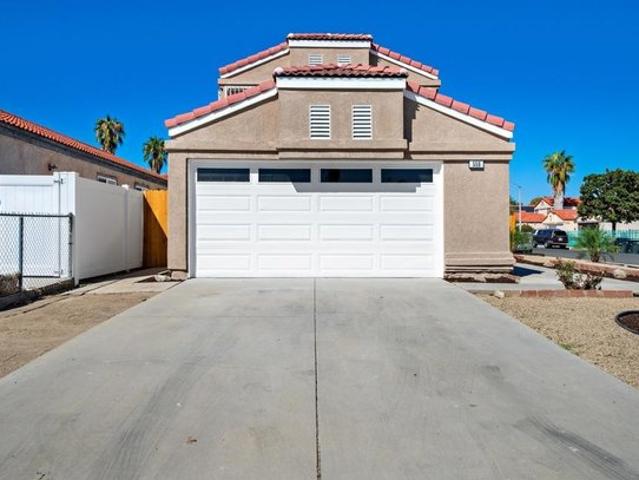 558 Cherry Vista Dr, Perris, CA 92571