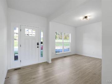 558 Evening Primrose Dr, Wentzville, MO 63385 | MLS #26008