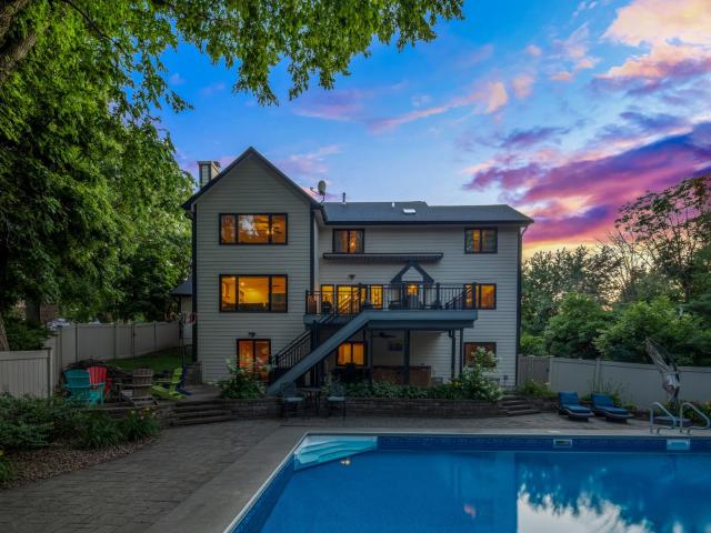 558 S 34th Court
