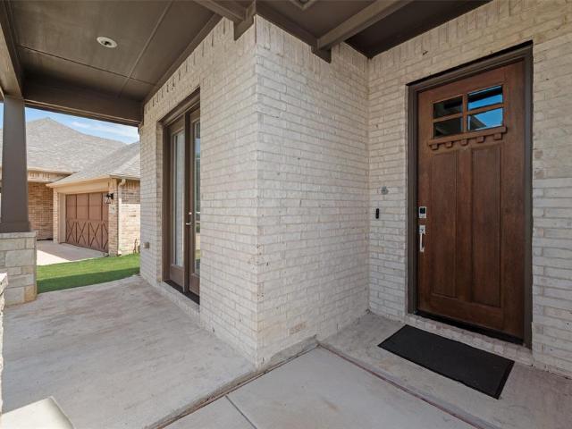 558 Torrey Pines Circle
