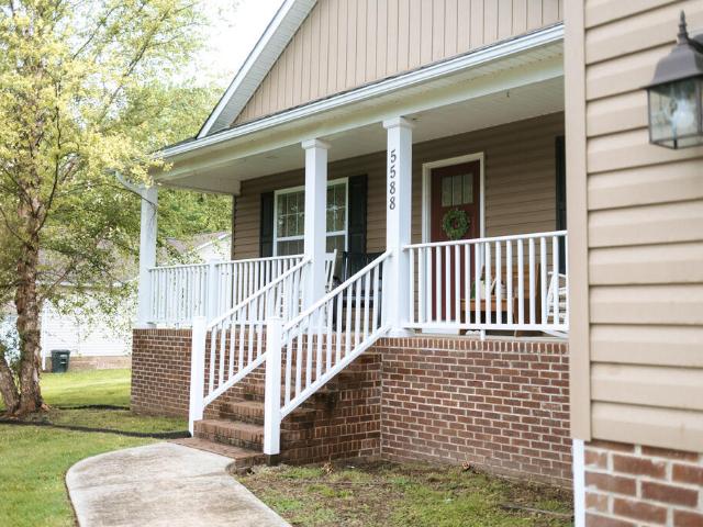 558 Village Road