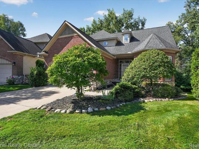 5590 River Park Drive