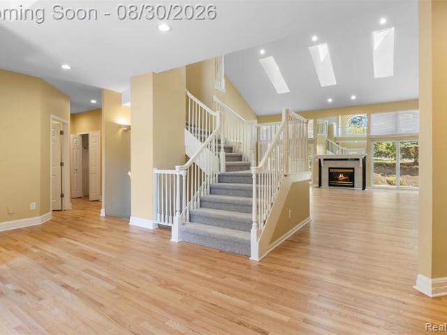 5593 Warrenshire Drive