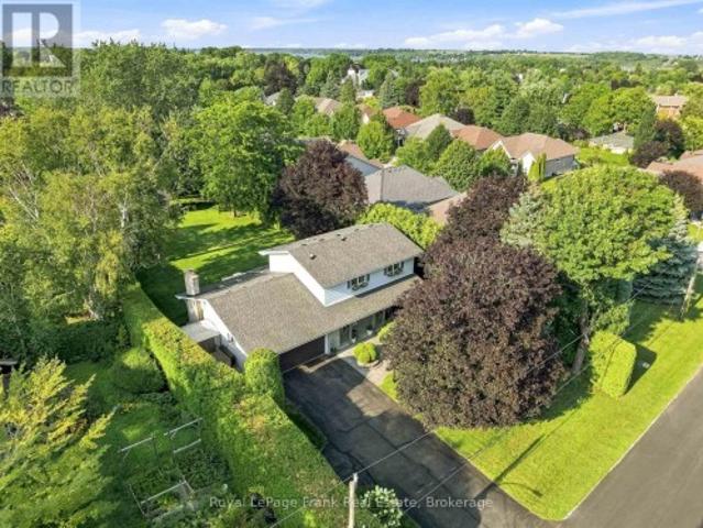 559 Alma Street, Scugog Port Perry, ON, L9L 1C9 house for sale | Listing ID E13753 | Royal LePage