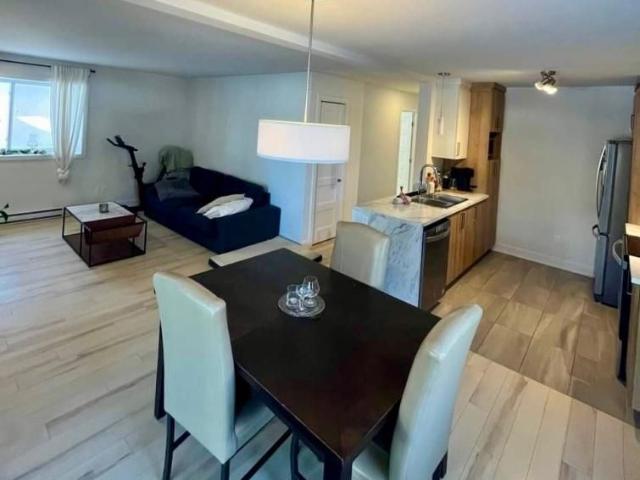 559 Rue Charlie Forbell, J8E 0N6, J8E 0N6, Mont