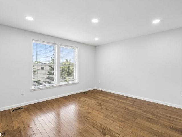 55 2nd St, South Orange Village Twp. Us, nj