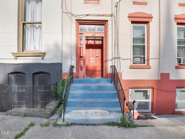 55 Ten Broeck Street