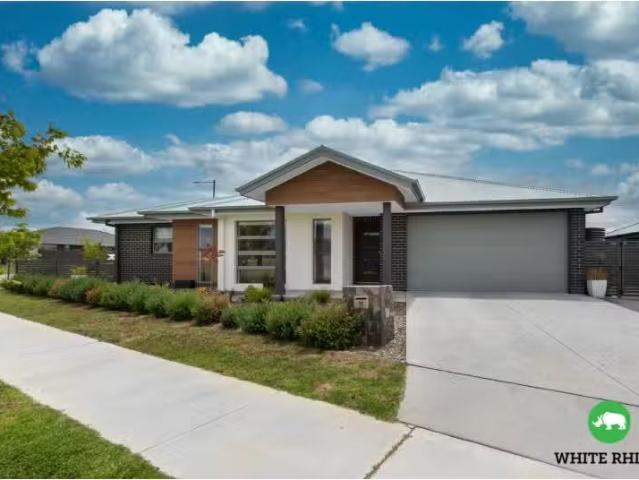 55 Weatherstone Circuit, Googong House for rent Listed by Hay.