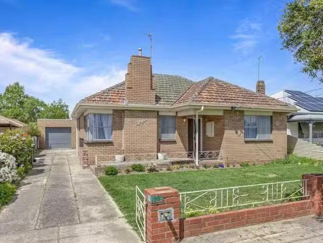 55 Beverin Street, Sebastopol, VIC 3356