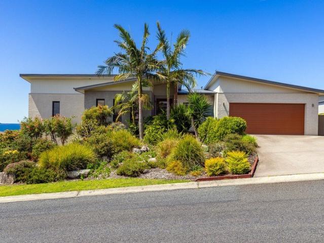 55 Bournda Circuit, Tura Beach