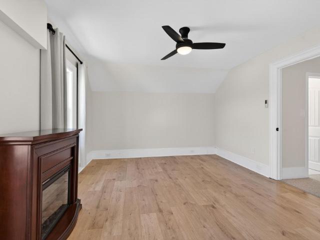 55 Bridge Street West 3 bed, 1.5 bath