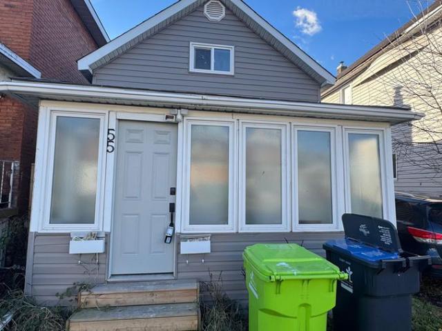 55 Cathcart St [Main Level Unit]