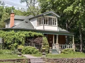 55 Cayley Street, Hamilton, ON, L9H 2E6 house for sale List.