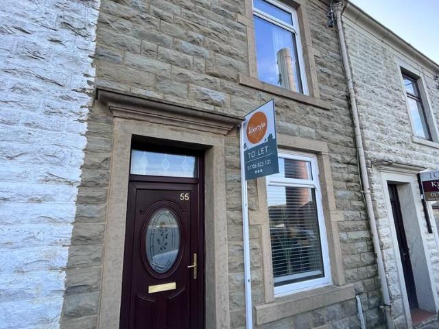 55 Cross Street North, Haslingden. 2 bed terraced house to rent £750 pcm £173 pw