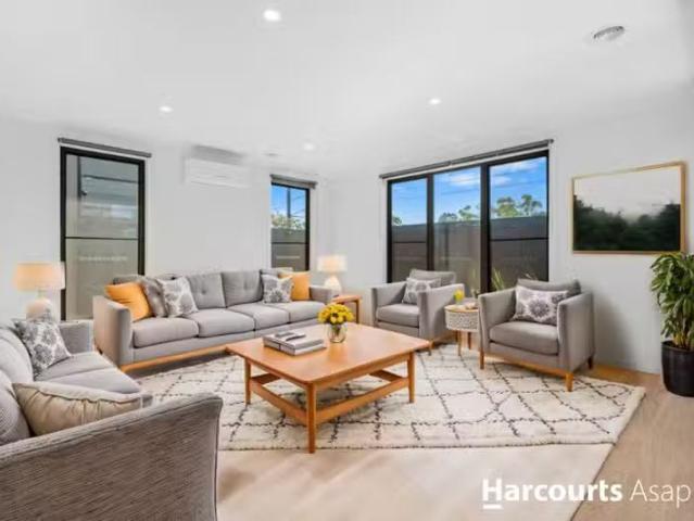 55 Cricklewood Circuit, Narre Warren South, VIC 3805 House f.