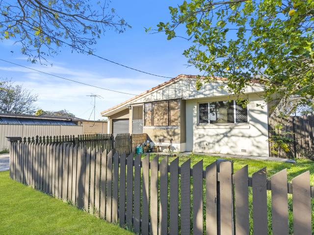 55 Desgrand StreetArcherfield QLD 4108, Australia