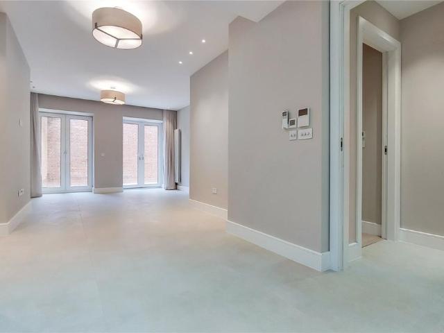 55 Fitzjohn's Avenue, London, NW3 6PH, United Kingdom | 3 bed apartment for rent #138472077 | Rentberry
